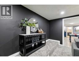 36 Bracebridge Crescent SW - photo 29