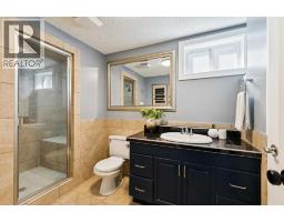 36 Bracebridge Crescent SW - photo 31