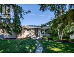 36 Bracebridge Crescent SW - photo 1