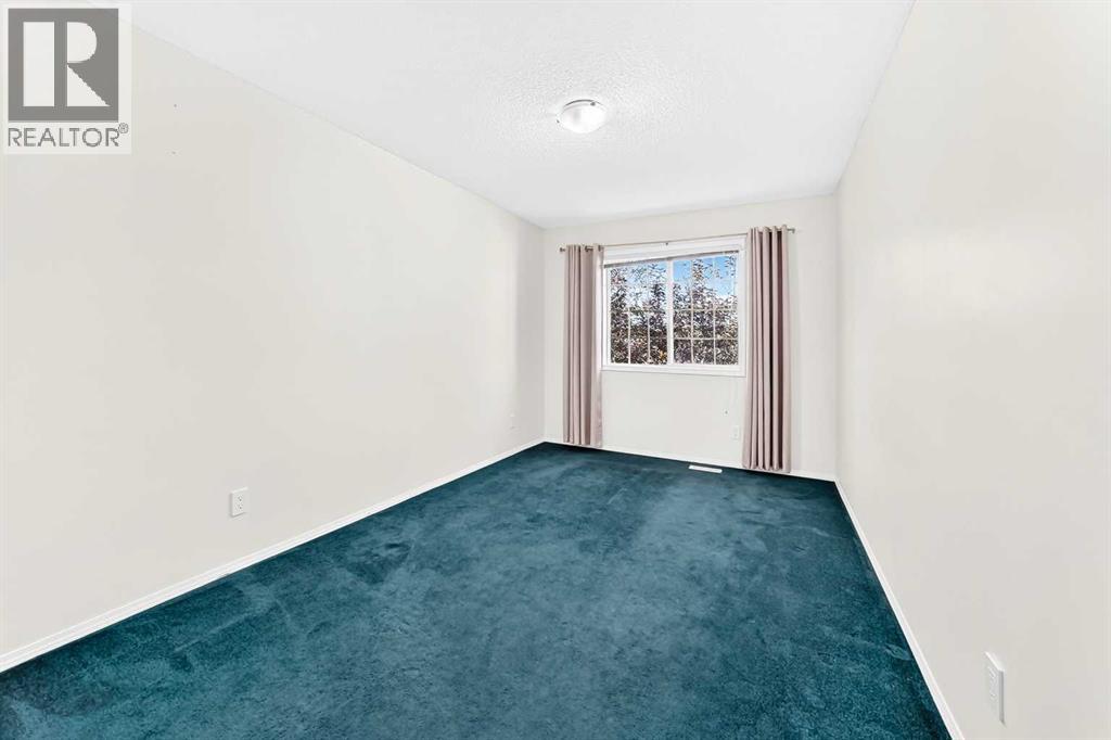 37 Beddington Gardens NE - 26