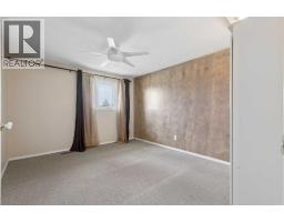 612 Mcintosh Road Ne, Calgary, AB T3E5Z3 Photo 10