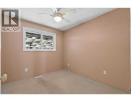 612 Mcintosh Road Ne, Calgary, AB T3E5Z3 Photo 13