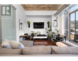 Kitchen - Ph 805 - 66 Portland Street, Toronto, ON M5V2M6 Photo 6