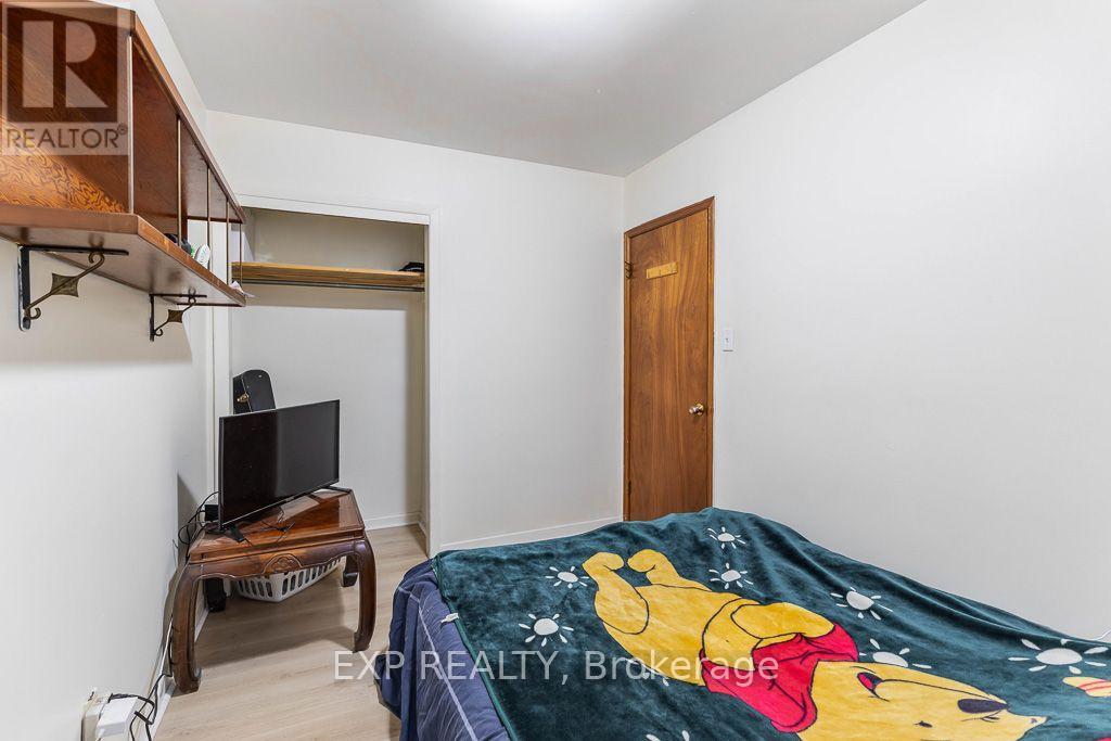 297 LINDEN STREET - 18