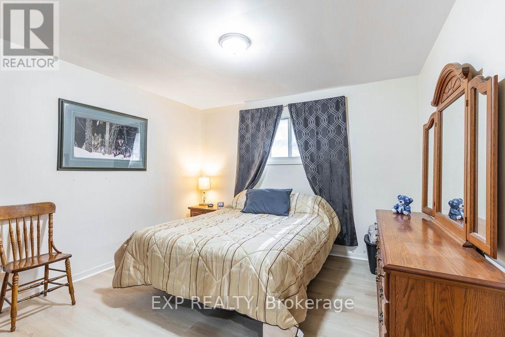 297 LINDEN STREET - 25