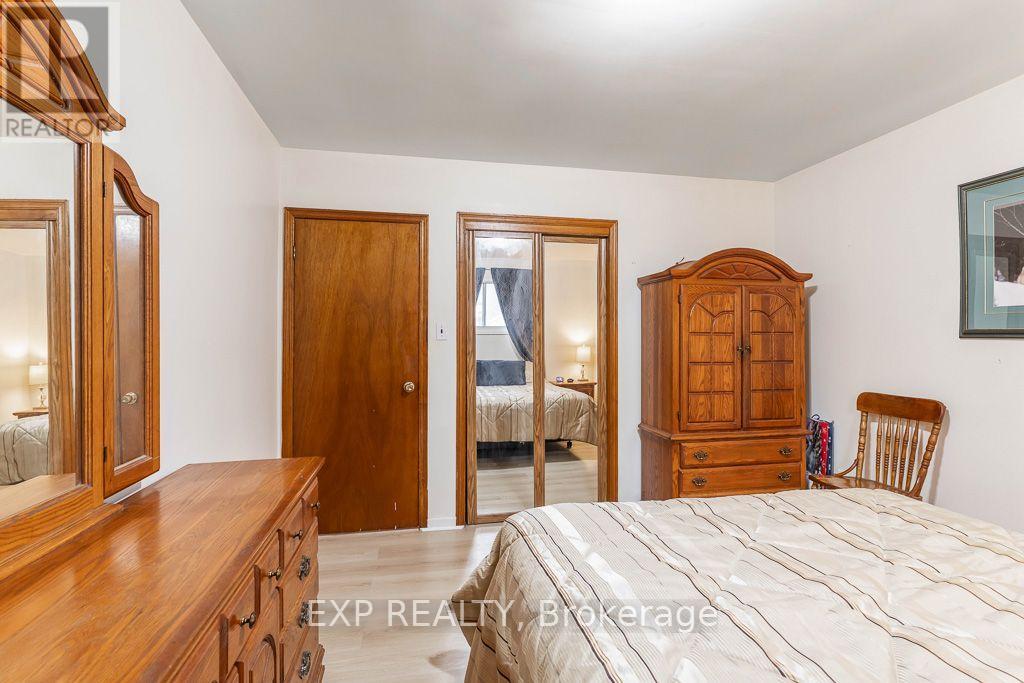 297 LINDEN STREET - 26