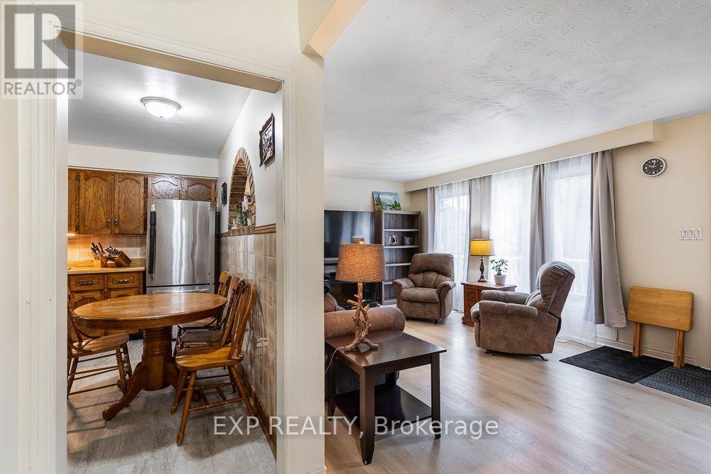 297 LINDEN STREET - 31