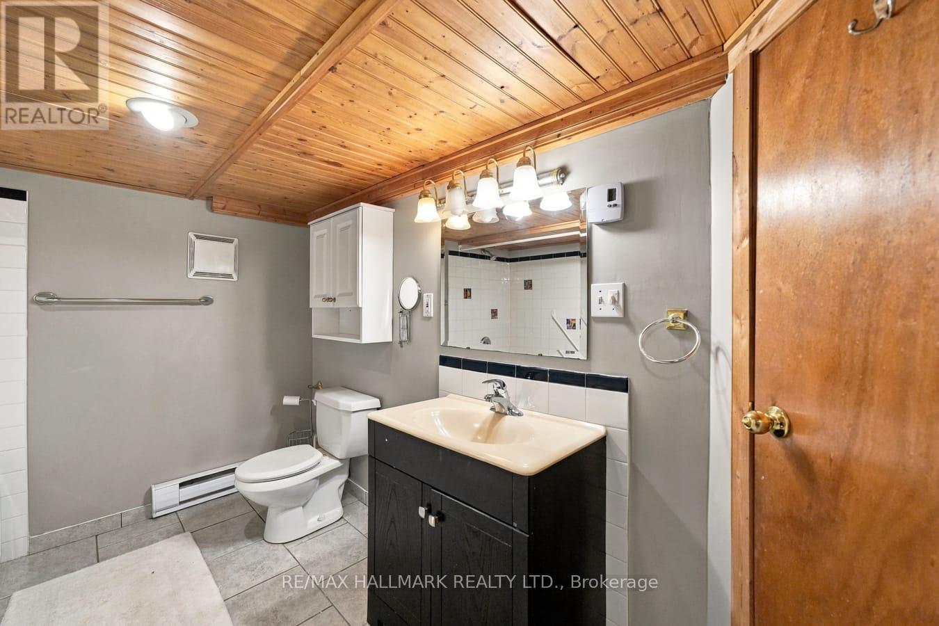 6 ALBERT STREET - 37