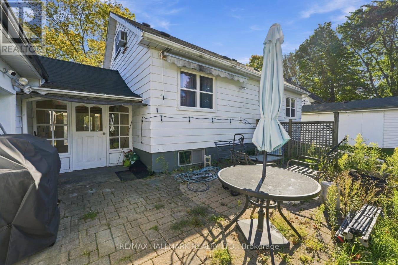 6 ALBERT STREET - 39