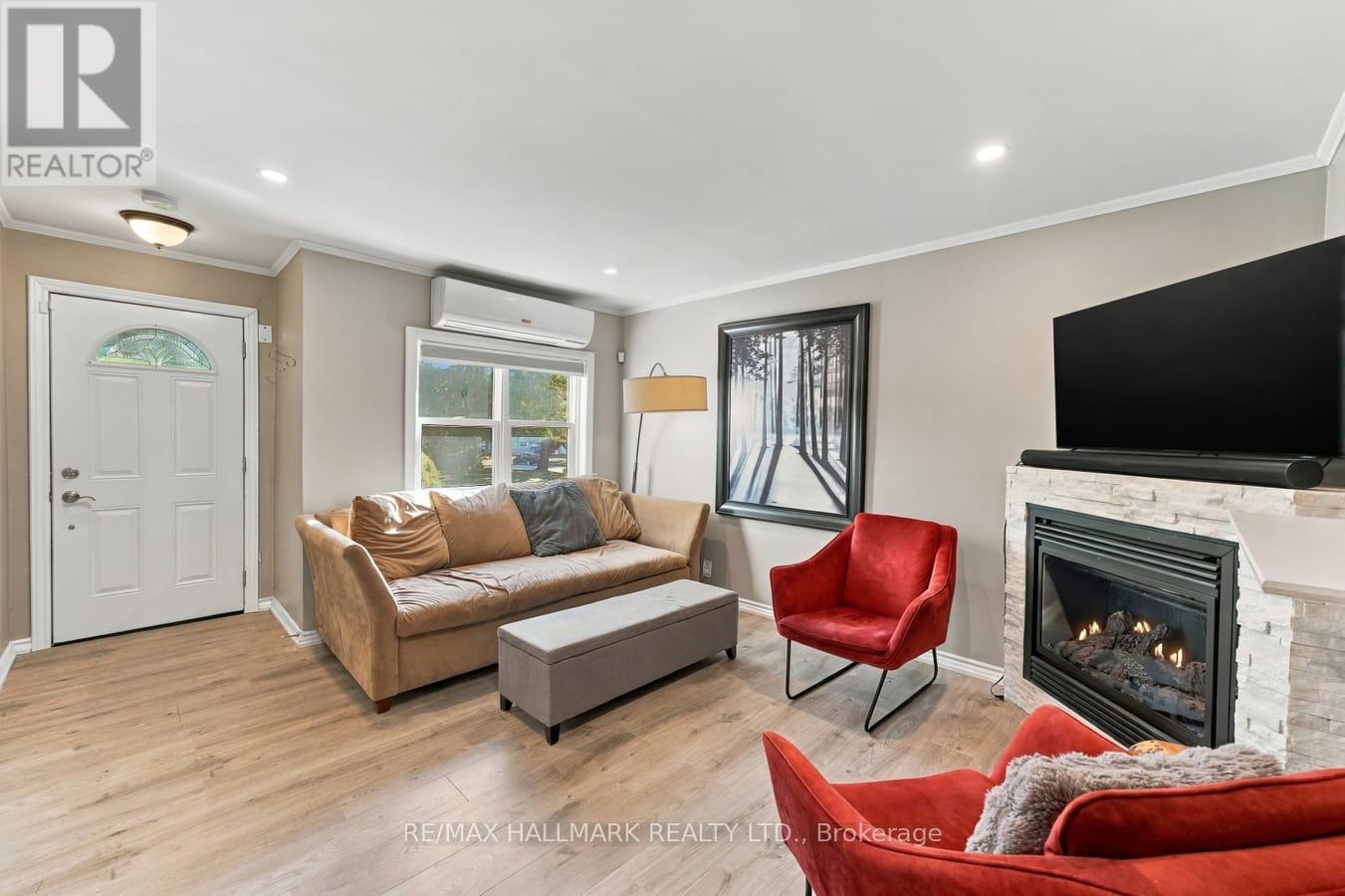 6 ALBERT STREET - 8