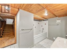 6 Albert Street, Whitby, ON L1M1A1 Photo 38