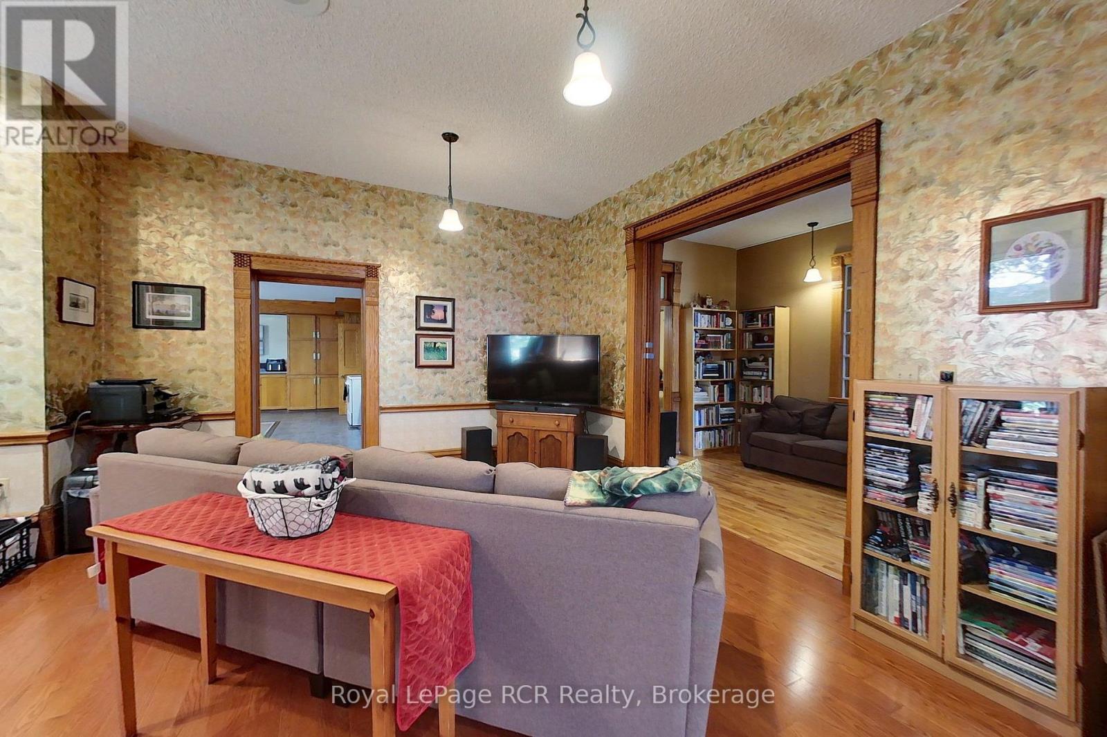 130 John Street — photo 22
