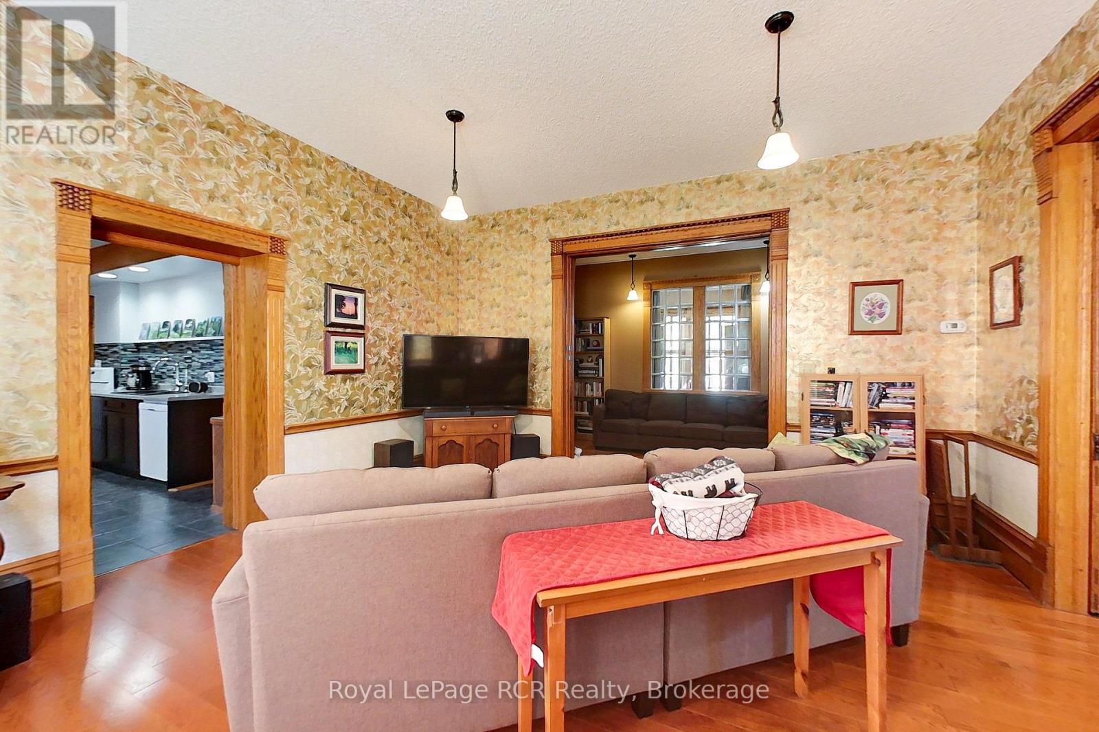 130 John Street — photo 23