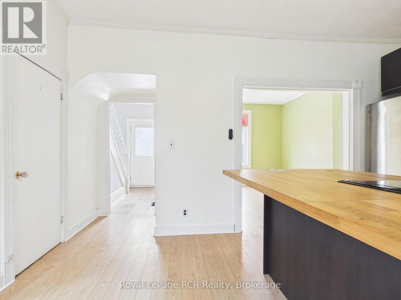494 16TH STREET W - 13