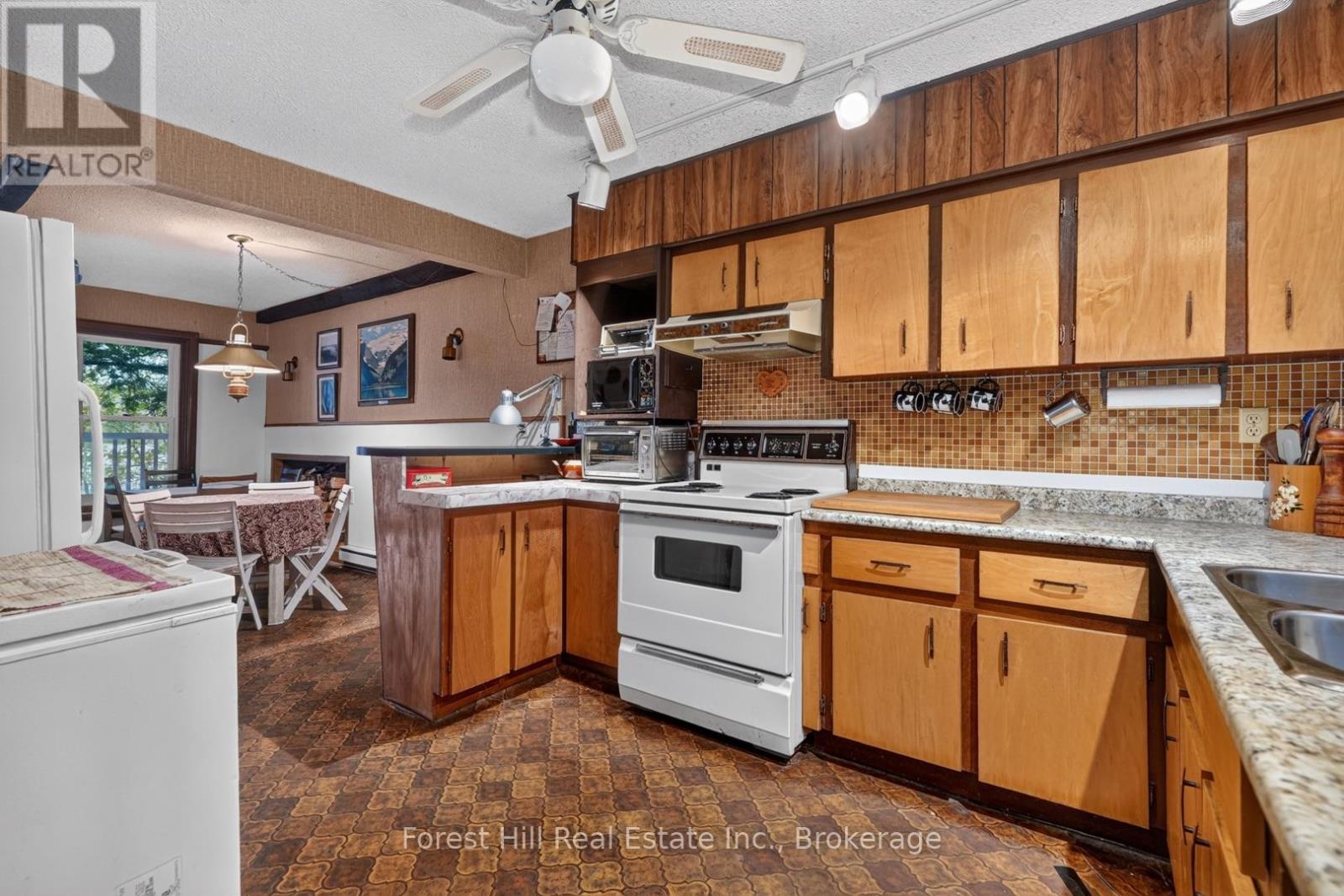 136 ROCK POINT ROAD, Kearney (Proudfoot) — photo 10