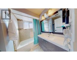 781 Pam Crescent, Newmarket, ON L3Y5B7 Photo 33