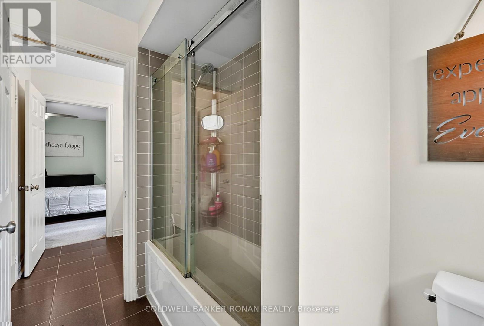 37 MCGOVERN STREET - Image 25