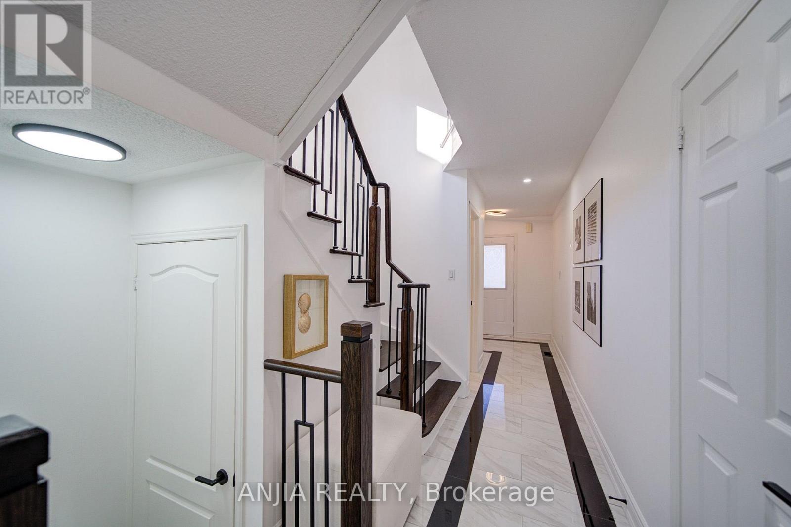 28 GRANDWOOD AVENUE, Whitchurch-Stouffville (Stouffville) — photo 5