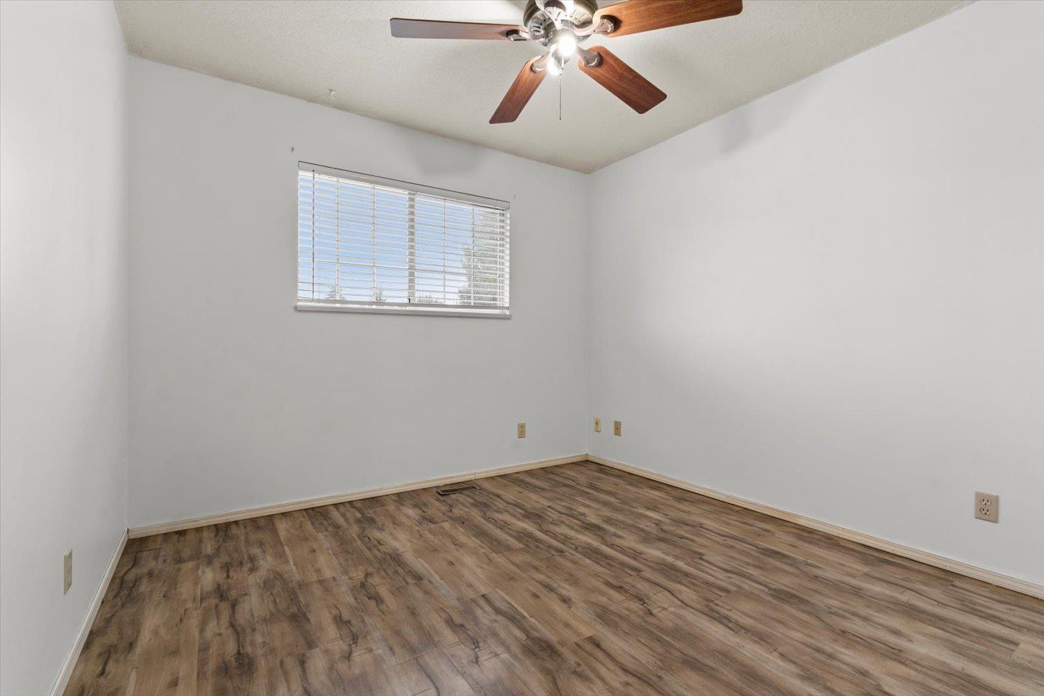 Photo of 2833 GARDNER PLACE 26