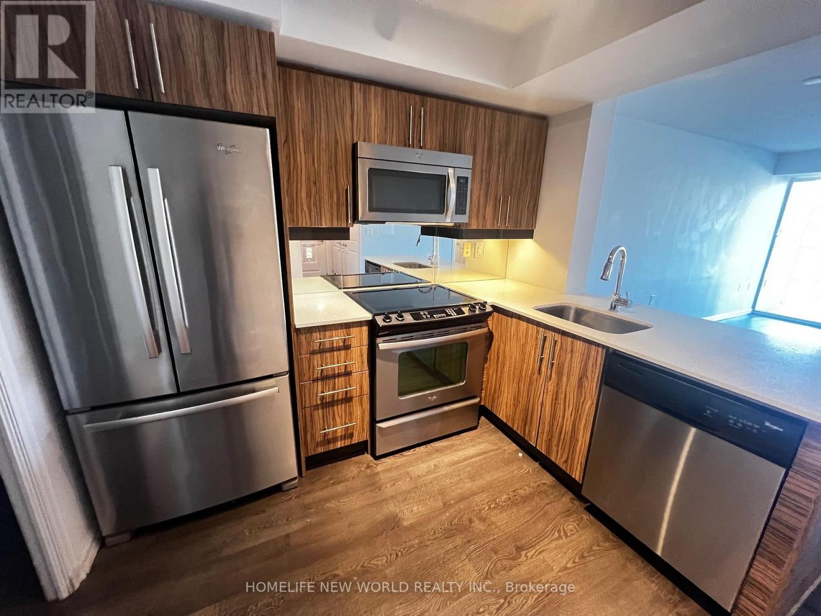 125 Western Battery Road — photo 4