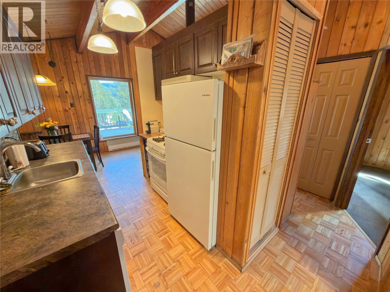 114 Thistle Road - 11