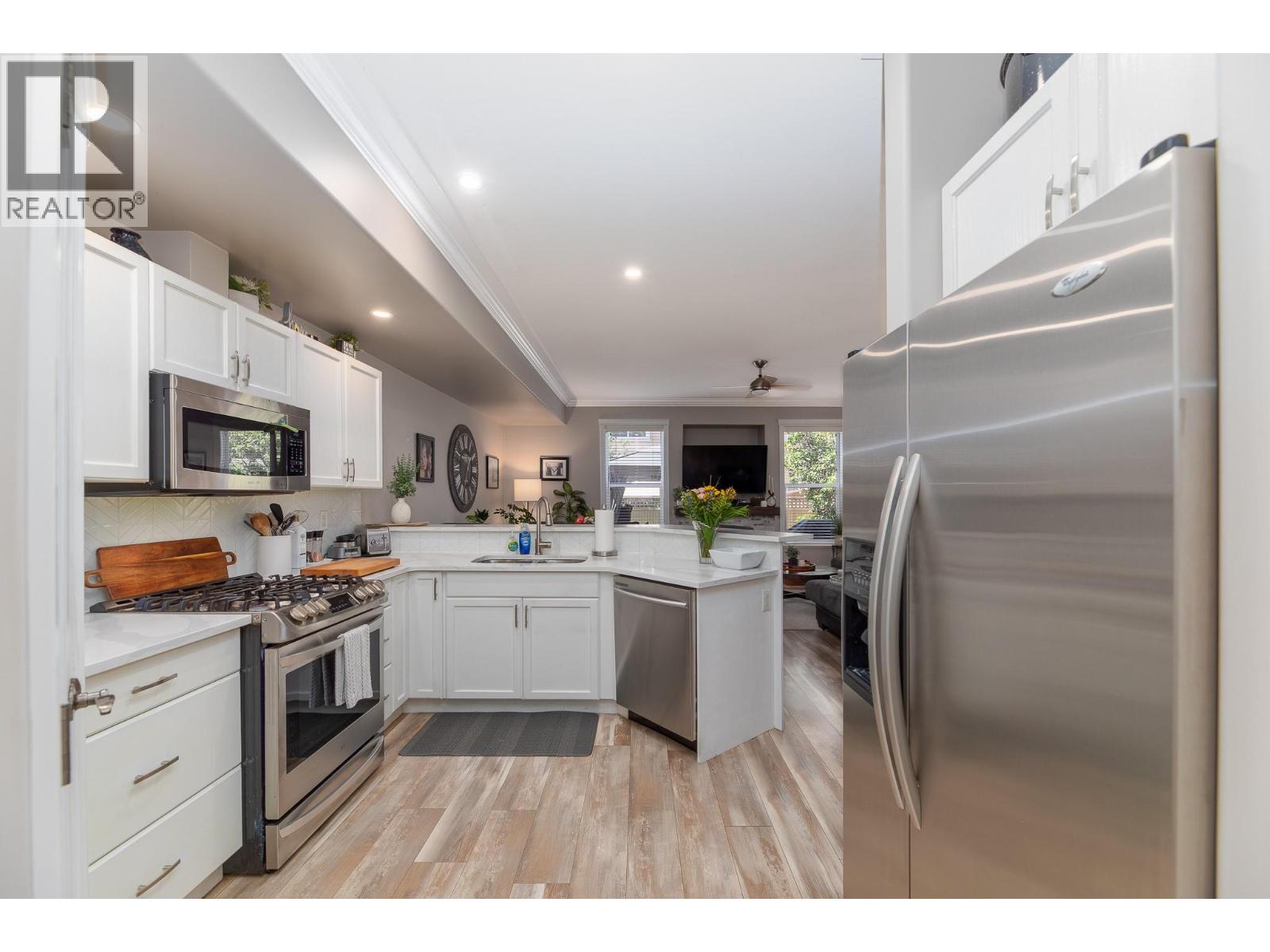 #106 1742 FAIRFORD Drive - 13