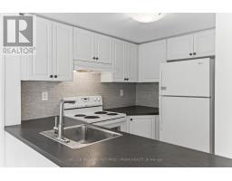 2016 - 3035 Finch Avenue W, Toronto, ON M9M0A3 Photo 15