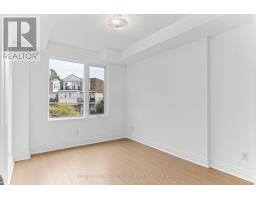 2016 - 3035 Finch Avenue W, Toronto, ON M9M0A3 Photo 19
