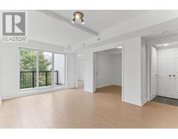 2016 - 3035 Finch Avenue W, Toronto, ON M9M0A3 Photo 7