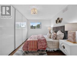 2450 Overton Drive N, Burlington, ON L7P4B5 Photo 24