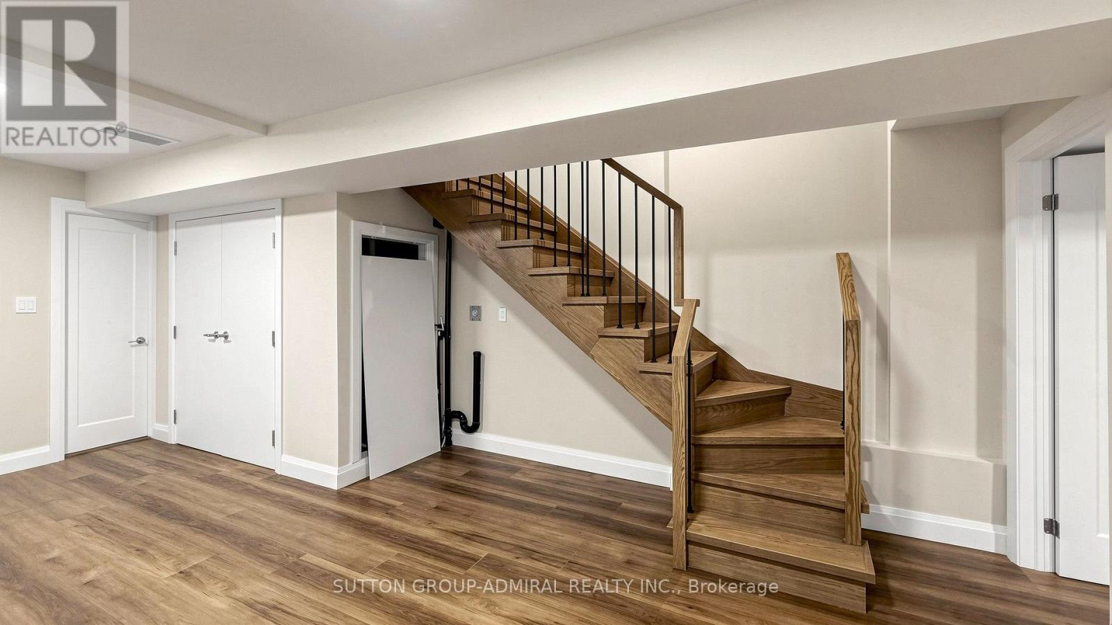 109 Fermanagh Avenue, Toronto, ON photo 26
