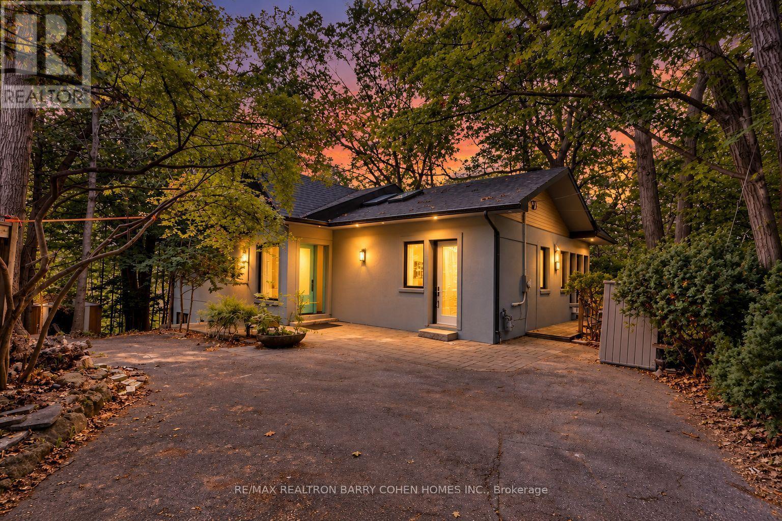 7 GREENBROOK DRIVE - 49