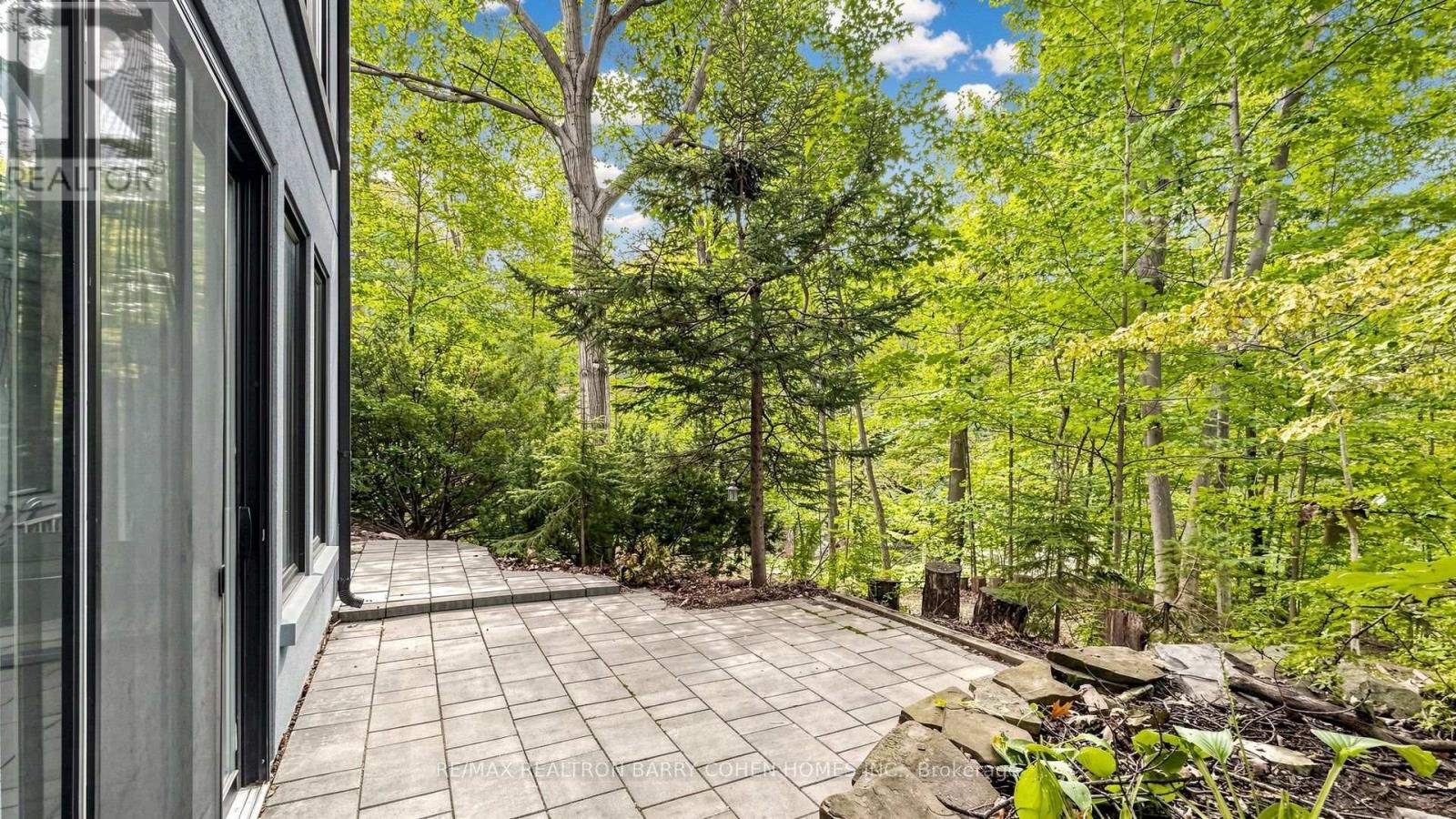 7 GREENBROOK DRIVE - 7