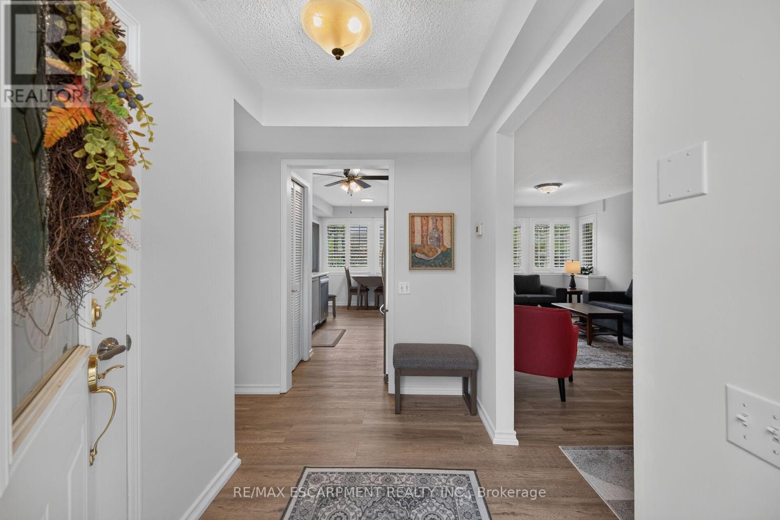 376 SILVERBIRCH BOULEVARD - 3