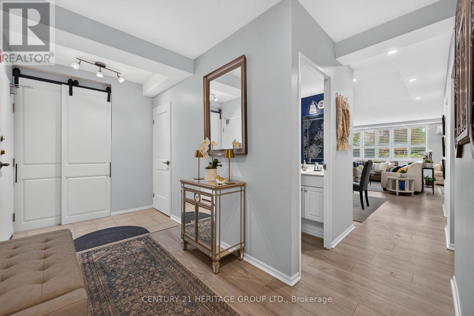 #101 28 ROBINSON STREET N - 13