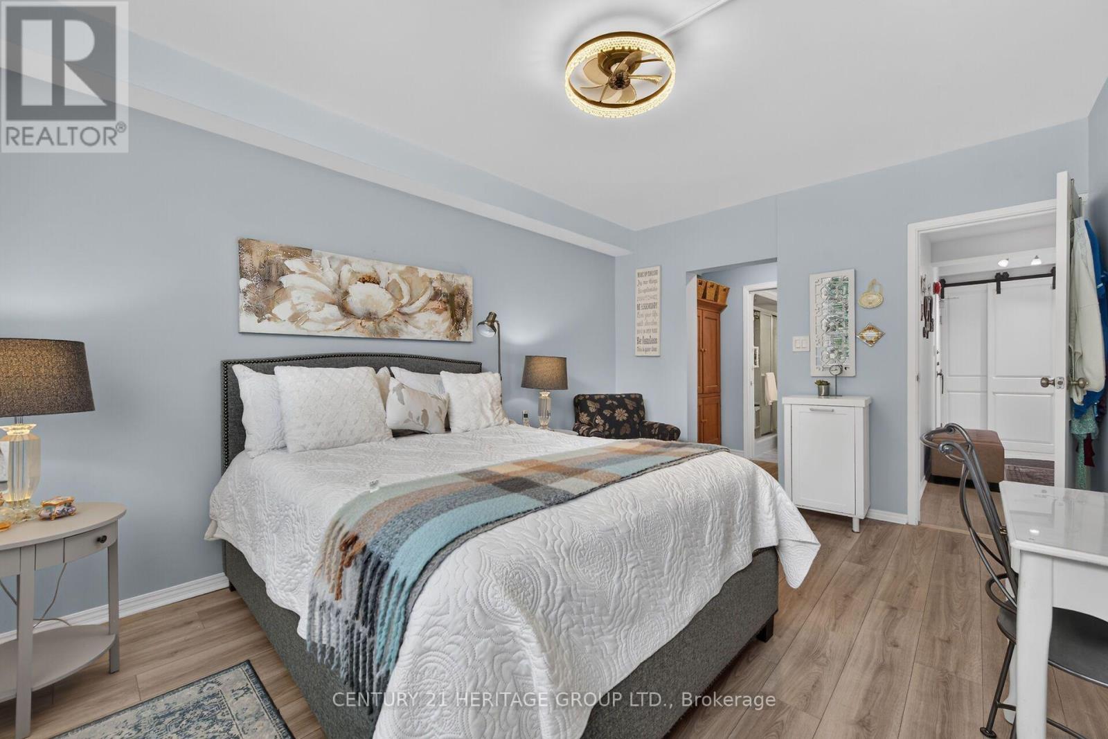 #101 28 ROBINSON STREET N - 42