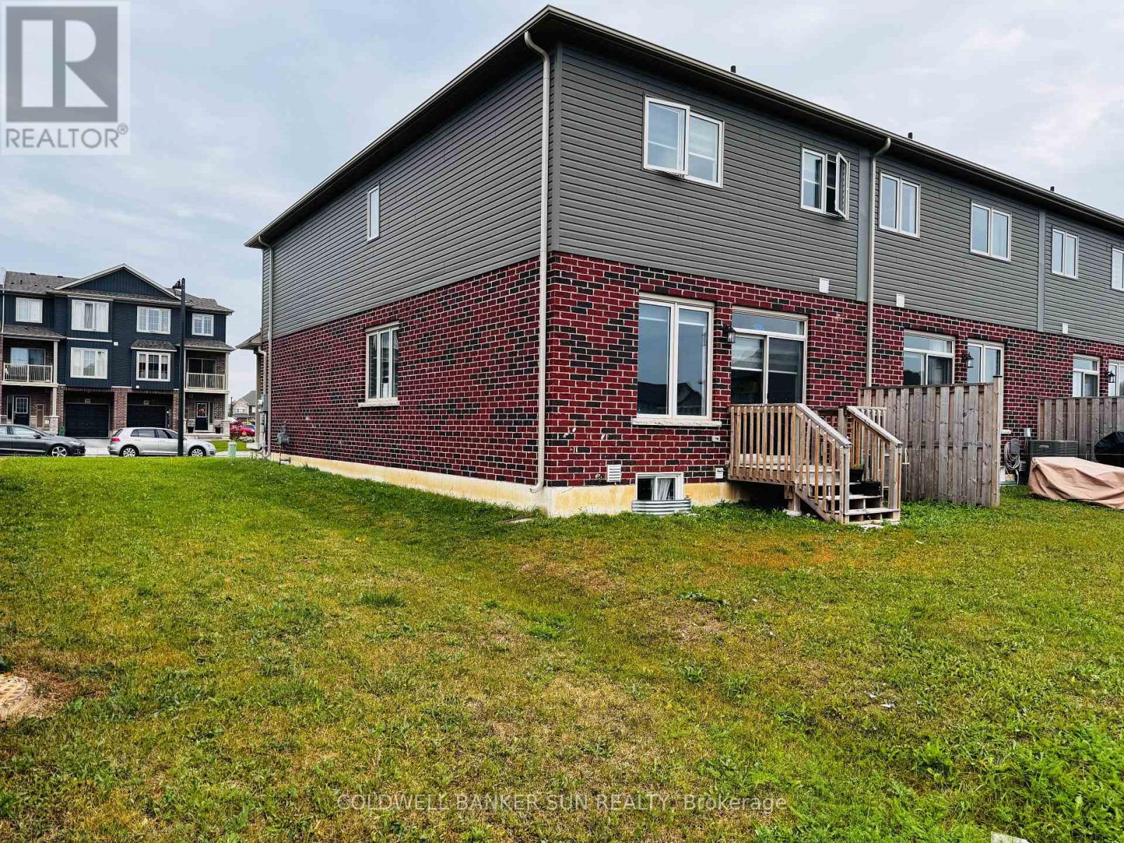 46 ZOE LANE, Hamilton — photo 6