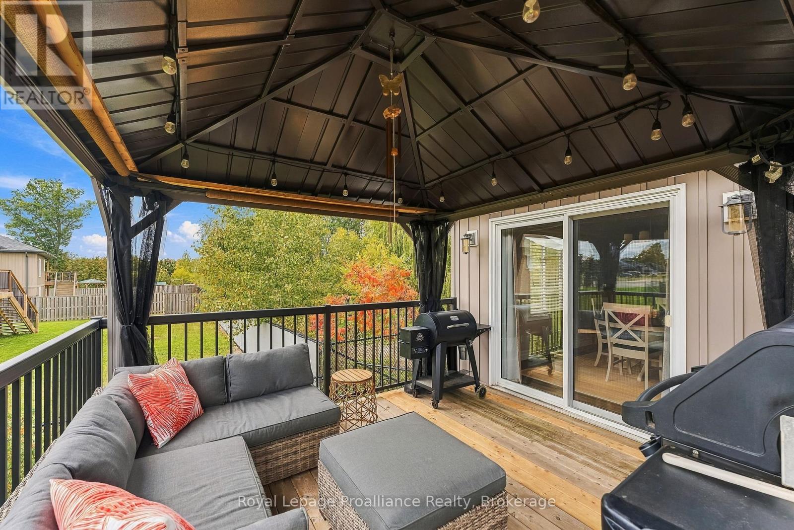 31 AMBROSIA TERRACE - 43