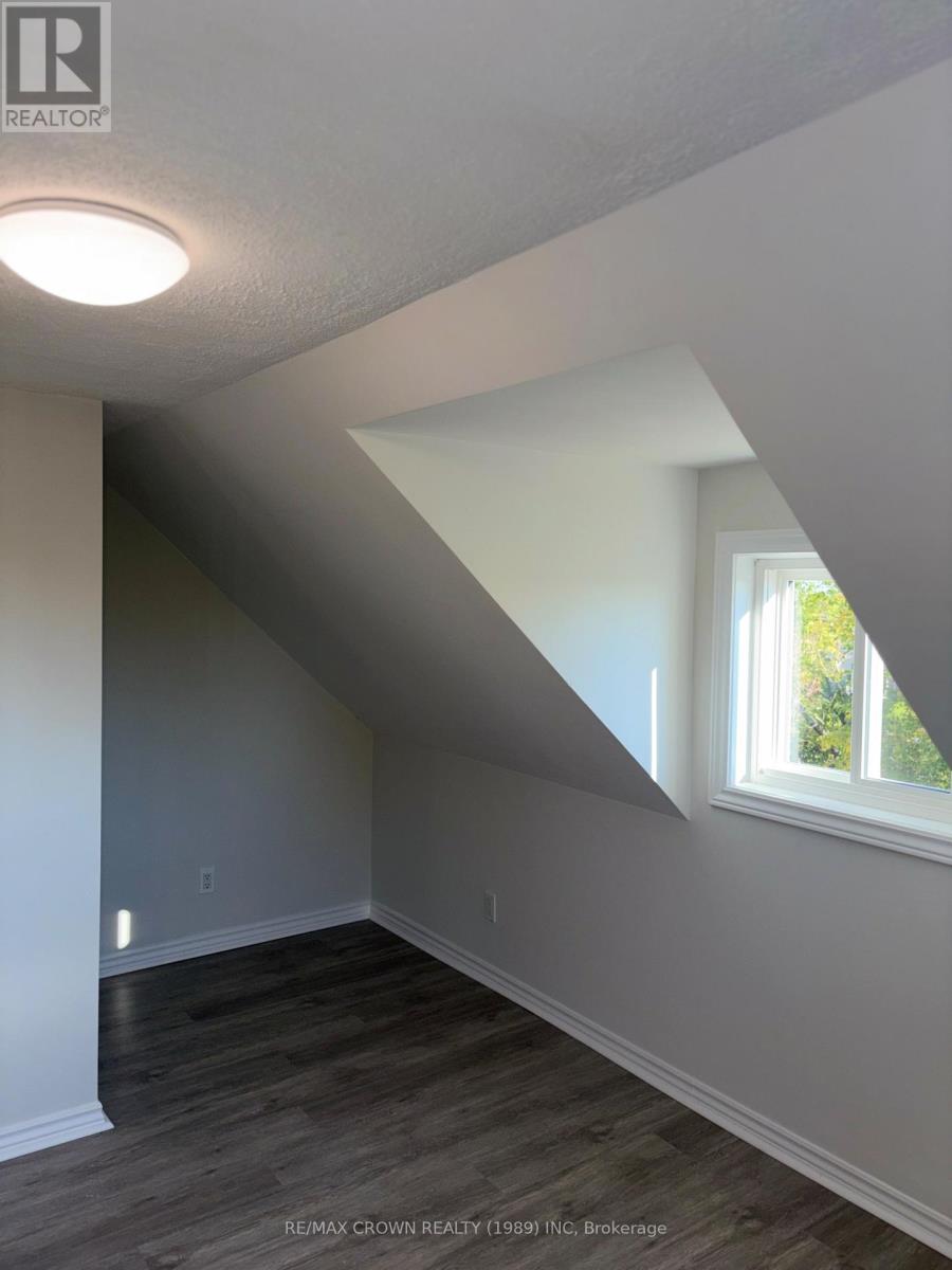 1327 LEROUX AVENUE - Image 30