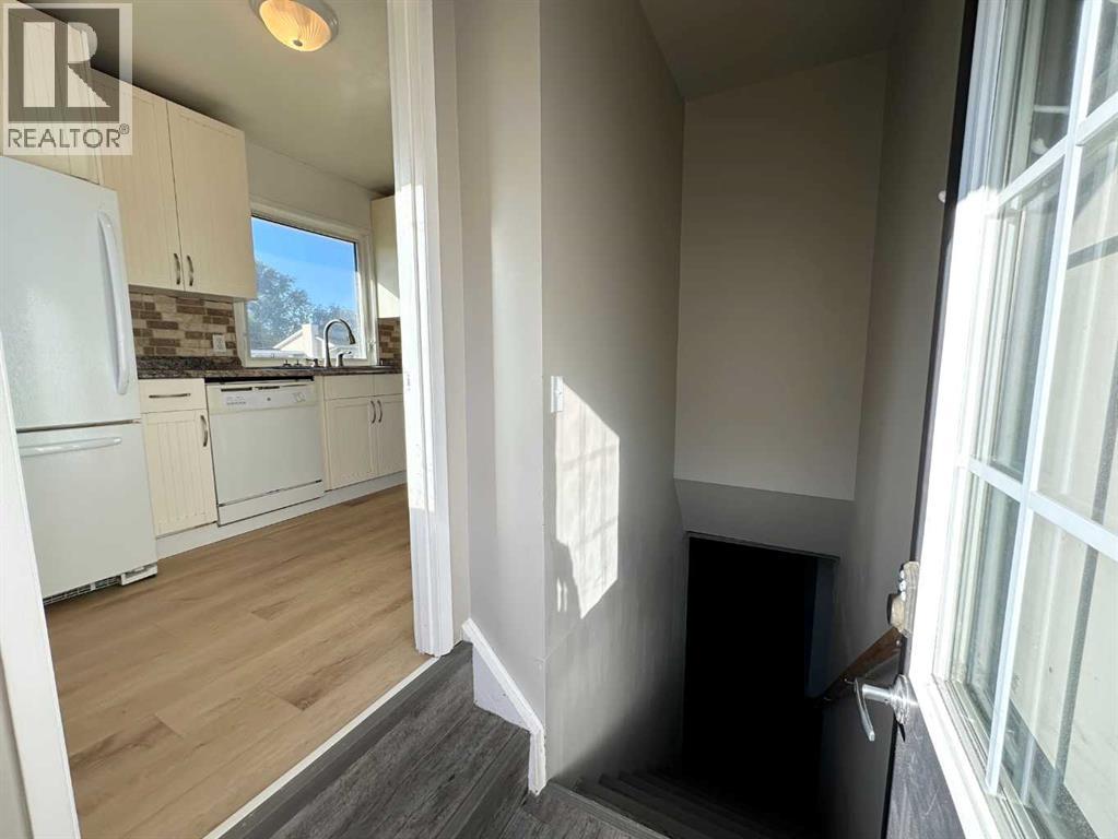 4514 53 Avenue - Image 11