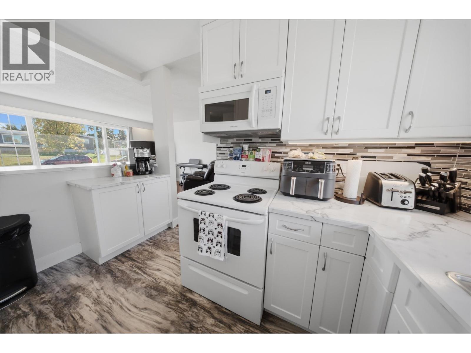 10404 112 AVENUE - 9