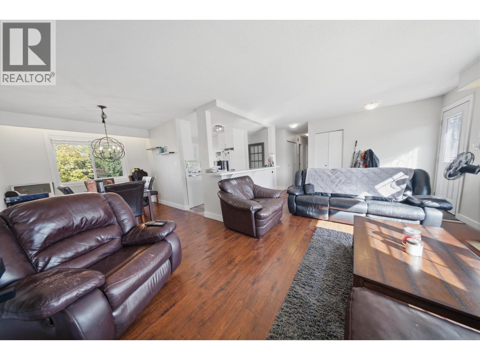 10404 112 AVENUE - 3