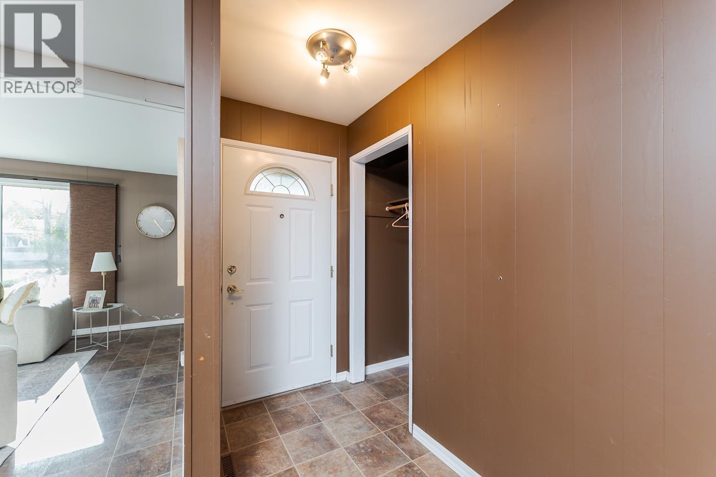 168 AITKEN CRESCENT - 2
