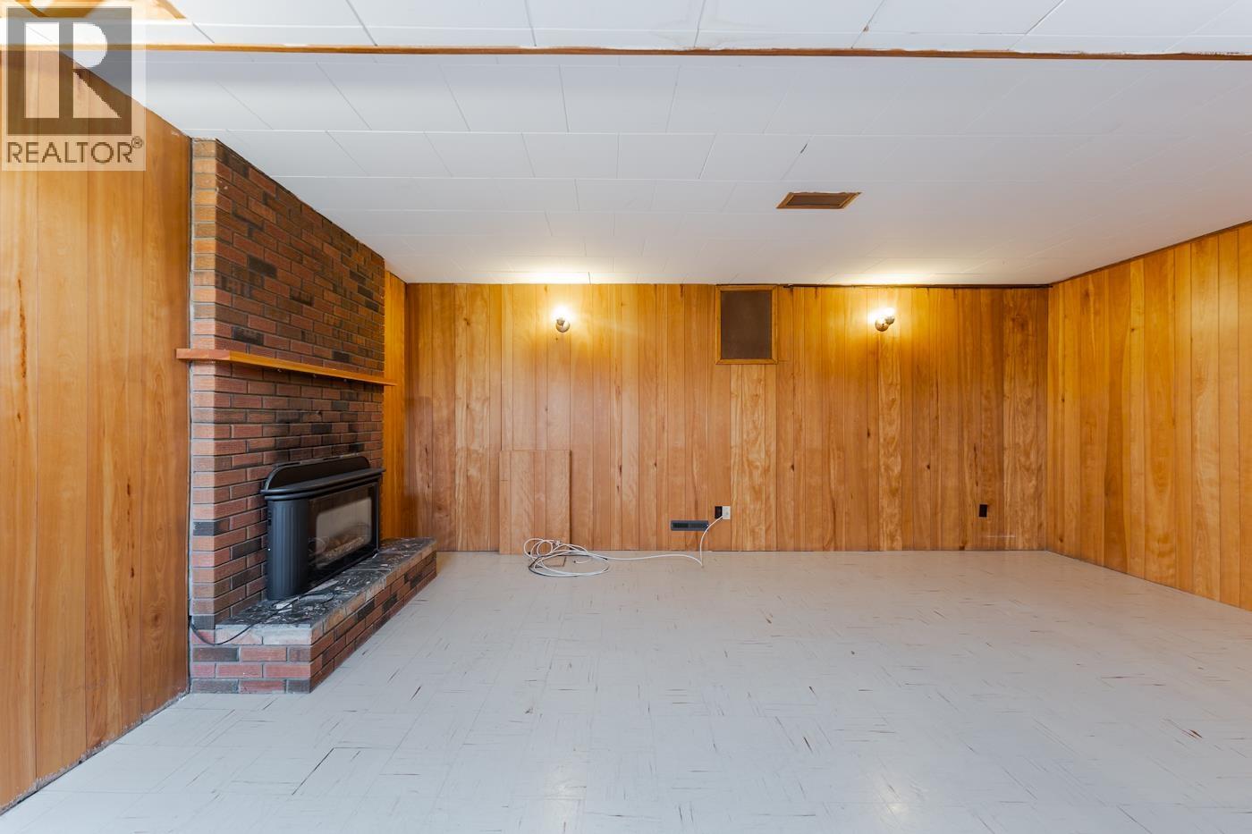 Photo 24 of 33 — 168 AITKEN CRESCENT · Prince George, BC