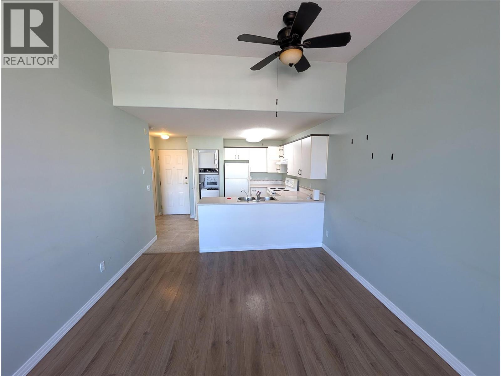 #411 554 SEYMOUR Street - 2