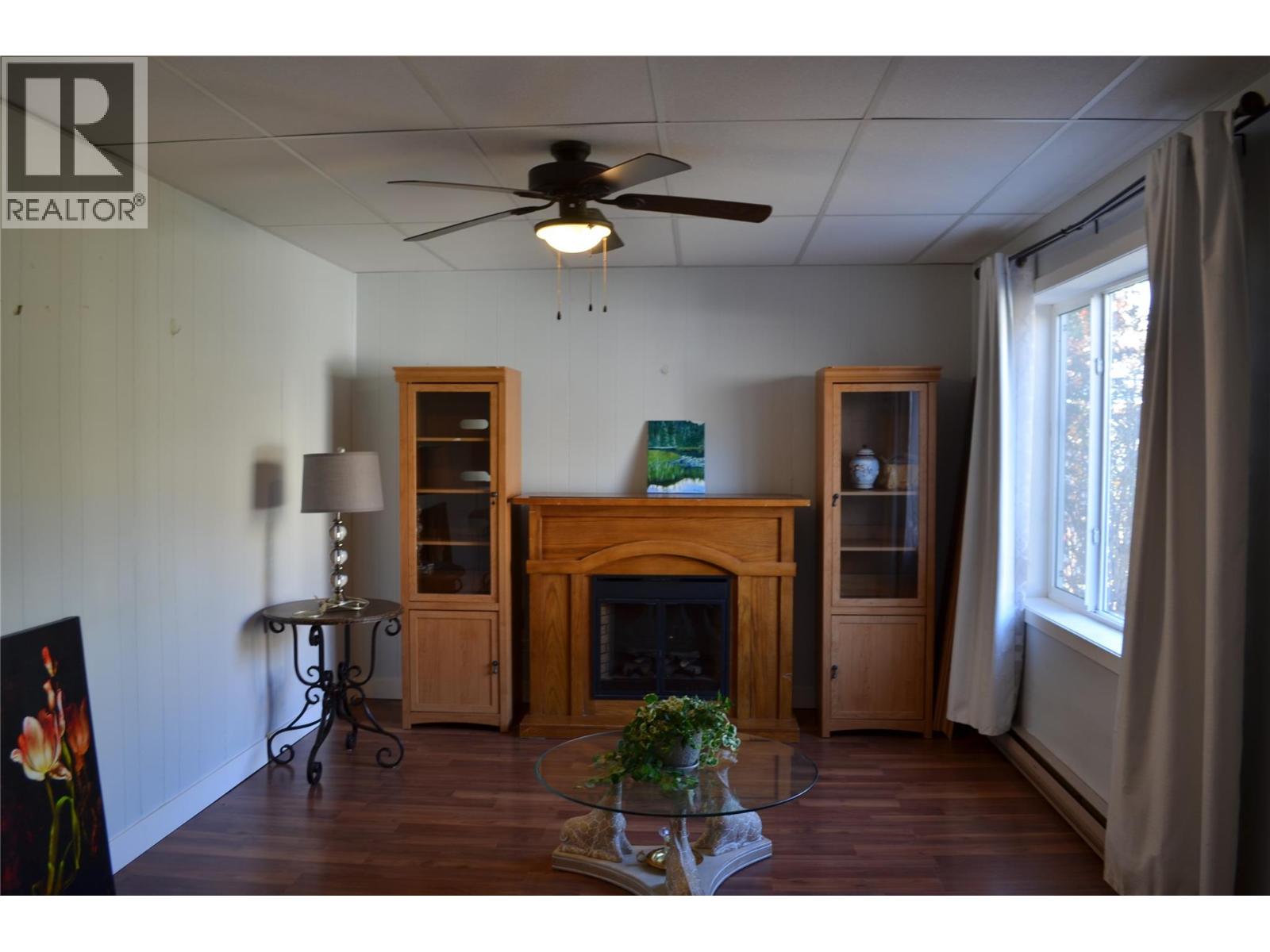 310 Bancroft Street - 9
