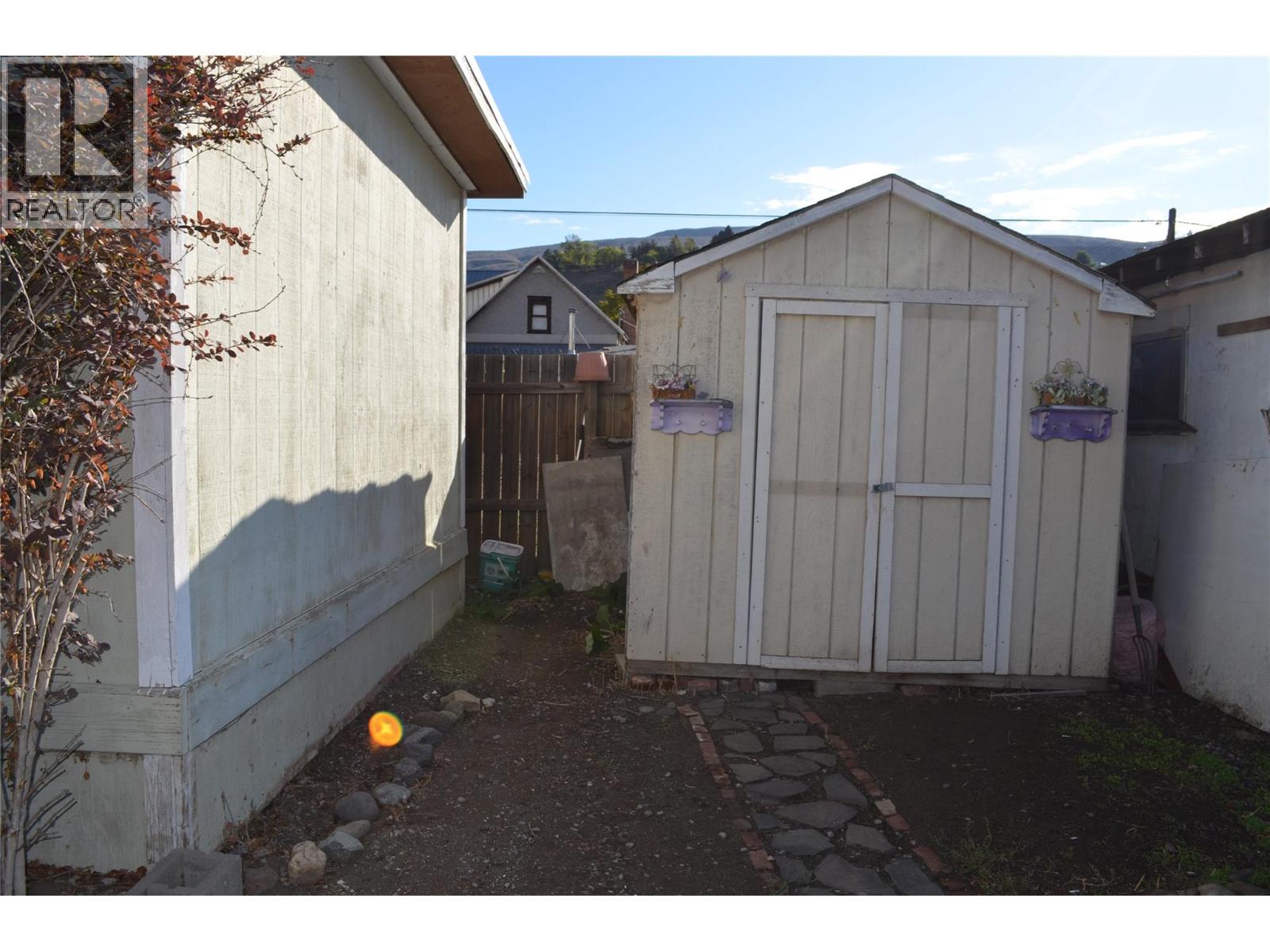 310 Bancroft Street - 16