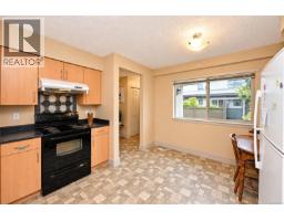43 4061 Larchwood Dr, Saanich, BC V8N4P1 Photo 25