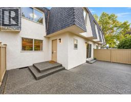 43 4061 Larchwood Dr, Saanich, BC V8N4P1 Photo 27
