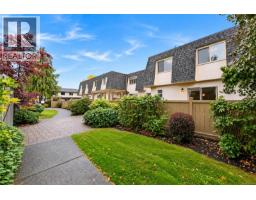 43 4061 Larchwood Dr, Saanich, BC V8N4P1 Photo 28